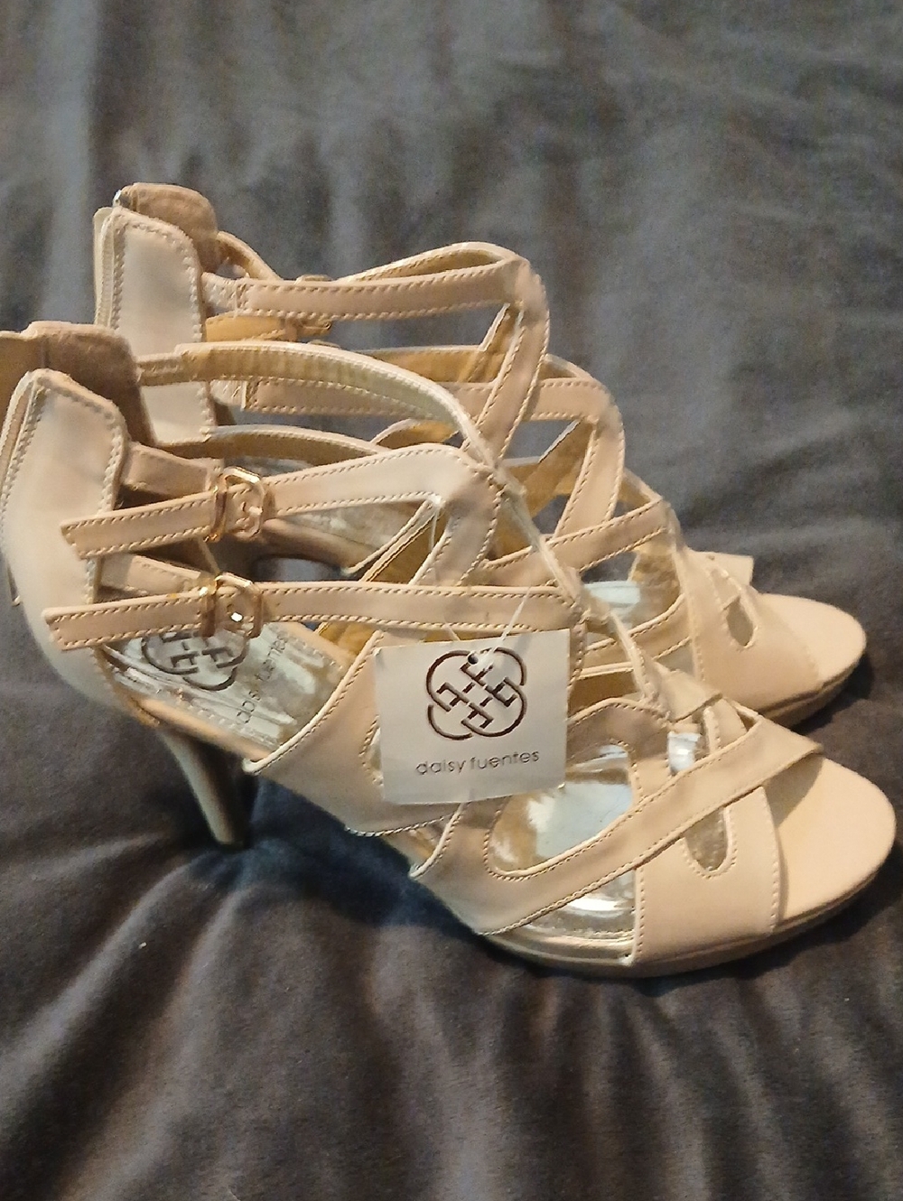 Nwt Size 10M Daisy Fuentes Nude Multi-Strap High Heel Sandals